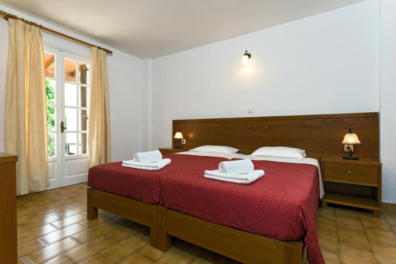 Villa Bacchus Kassiopi Corfu מראה חיצוני תמונה