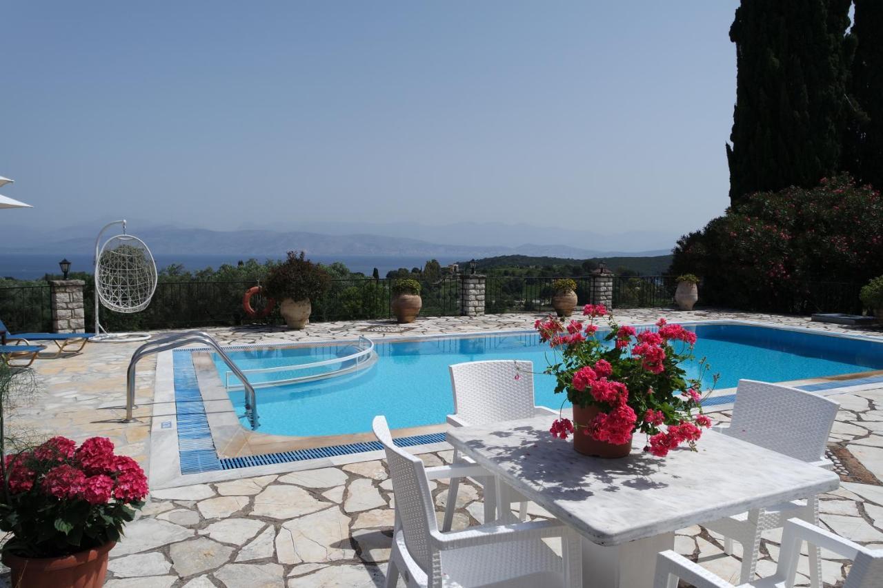 Villa Bacchus Kassiopi Corfu מראה חיצוני תמונה