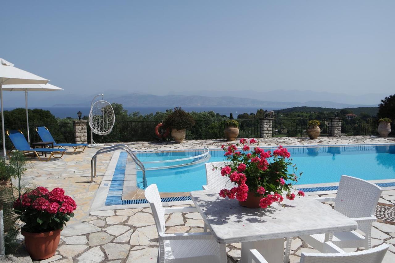 Villa Bacchus Kassiopi Corfu מראה חיצוני תמונה