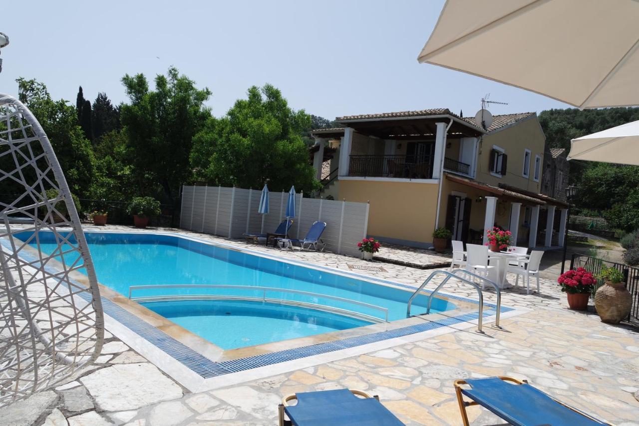 Villa Bacchus Kassiopi Corfu מראה חיצוני תמונה